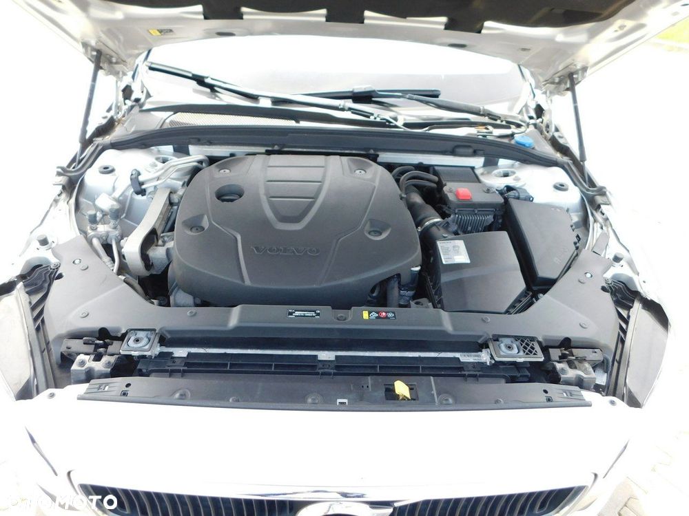 Volvo V60 D3 Momentum - 28