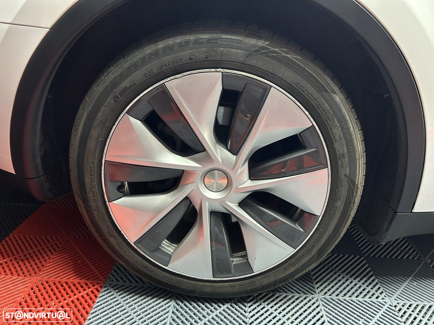 Tesla Model Y Tração Traseira - 14