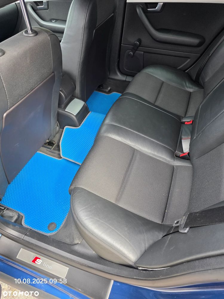 Audi A4 Limousine - 12