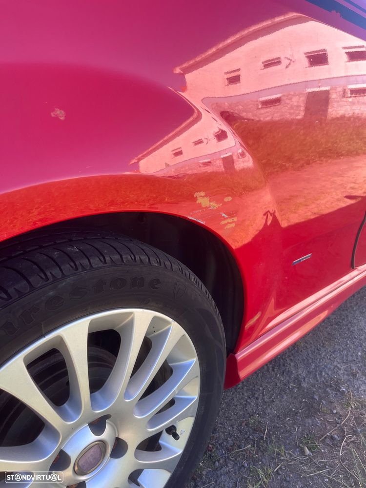 Fiat Grande Punto ver-1-2-redbull-blue-elements - 11