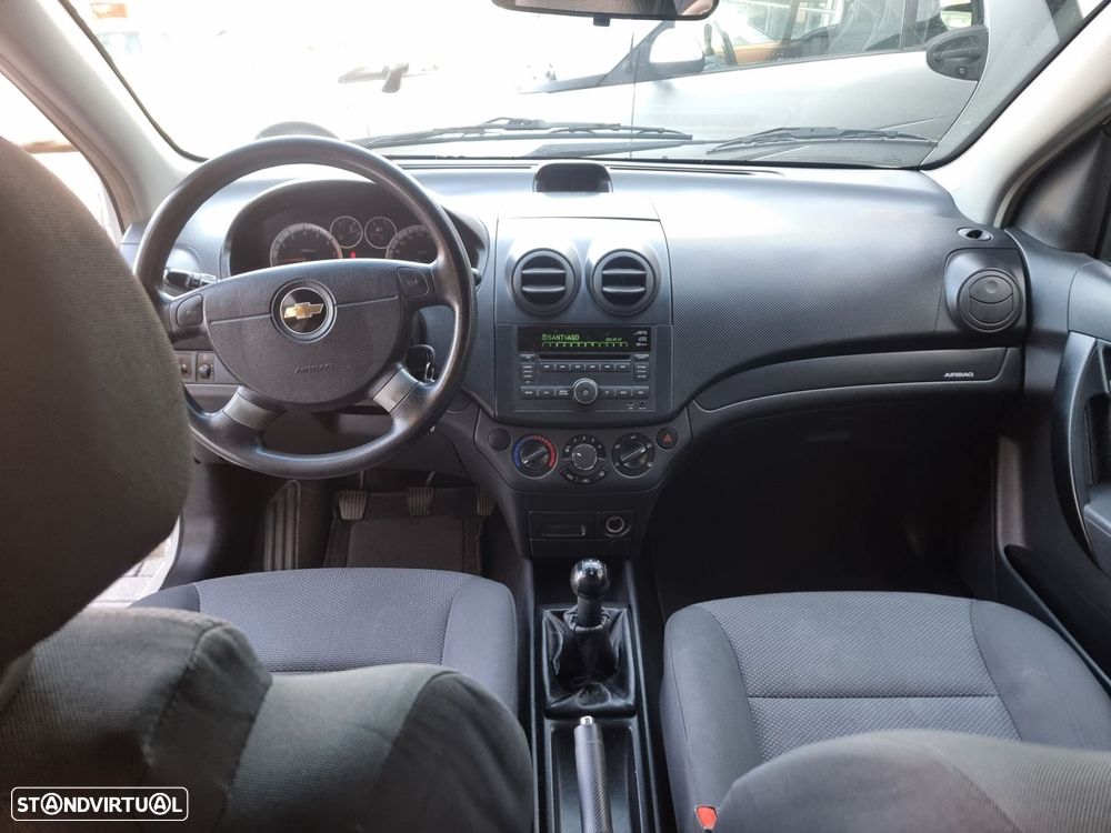 Chevrolet Aveo 1.2 L - 6