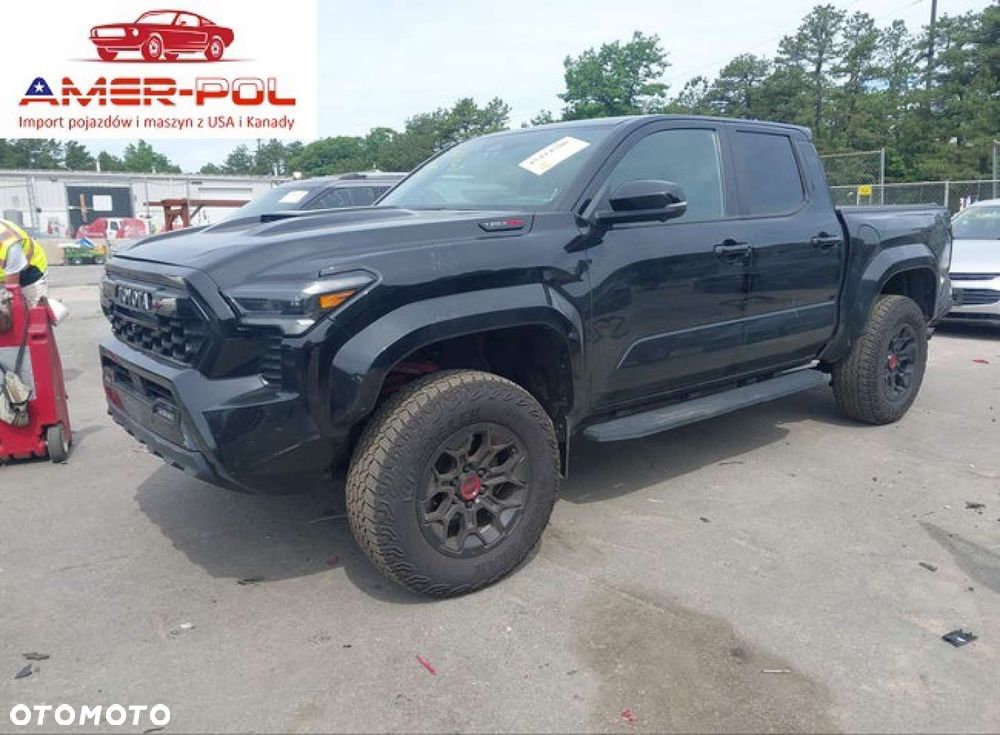 Toyota Tacoma - 2