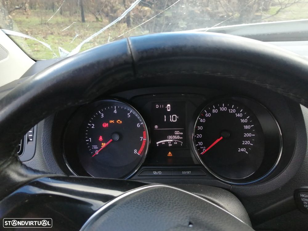 VW Polo 1.0 (Blue Motion ) Trendline - 9