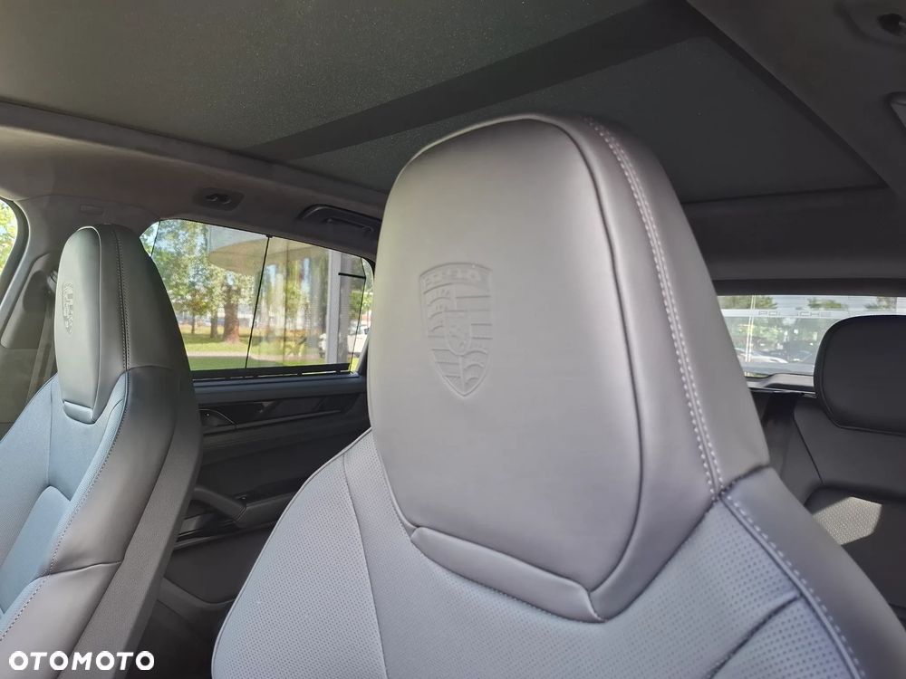 Porsche Cayenne GTS - 29