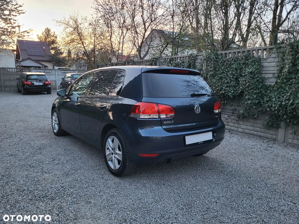 Volkswagen Golf - 4