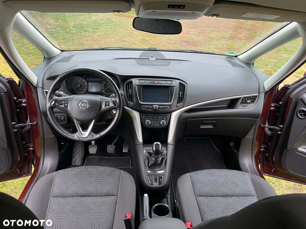 Opel Zafira Tourer 1.4 Turbo Innovation - 34