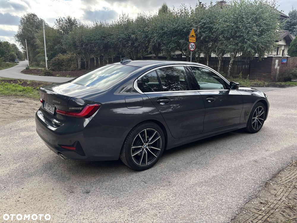 BMW Seria 3 320d xDrive Sport Line - 9