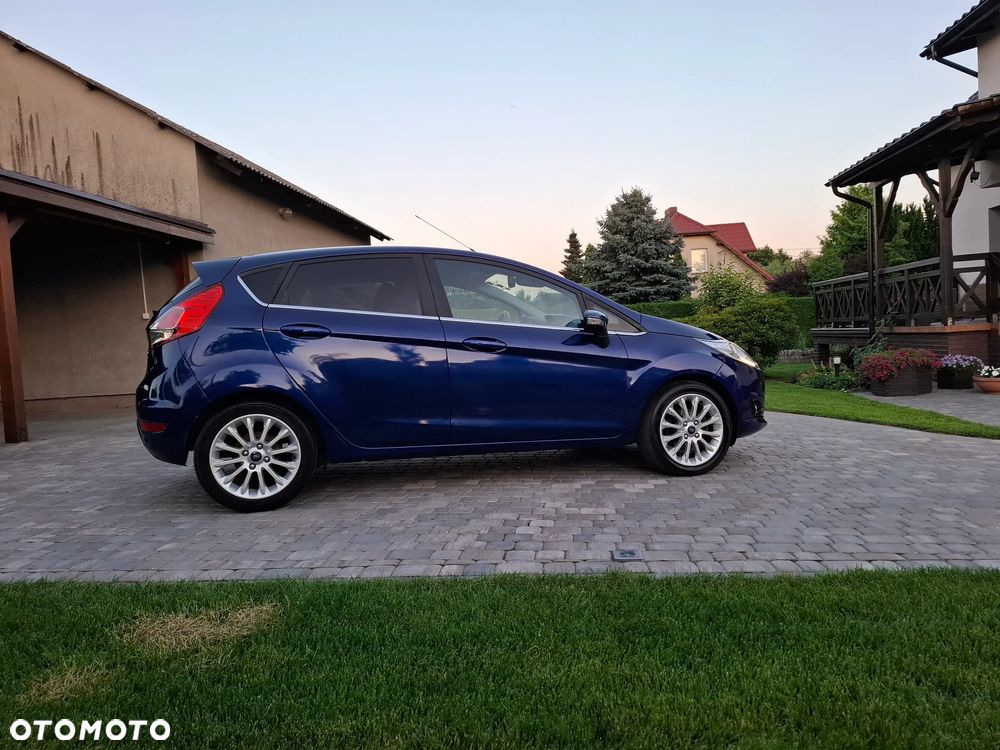 Ford Fiesta - 28