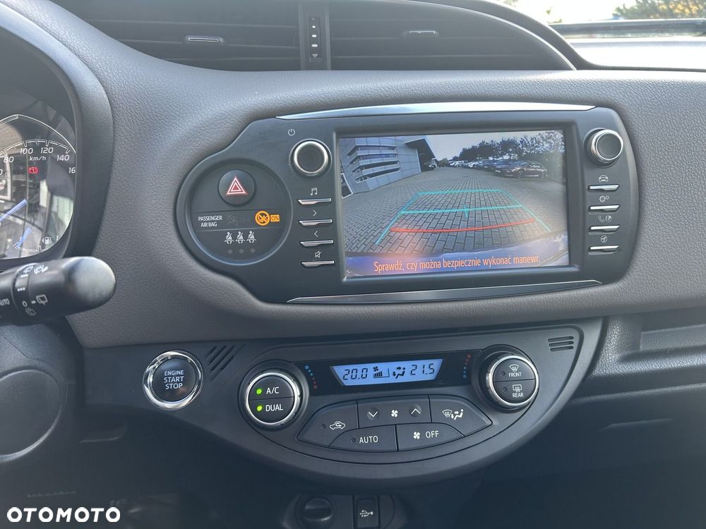 Toyota Yaris 1.5 Selection - 12