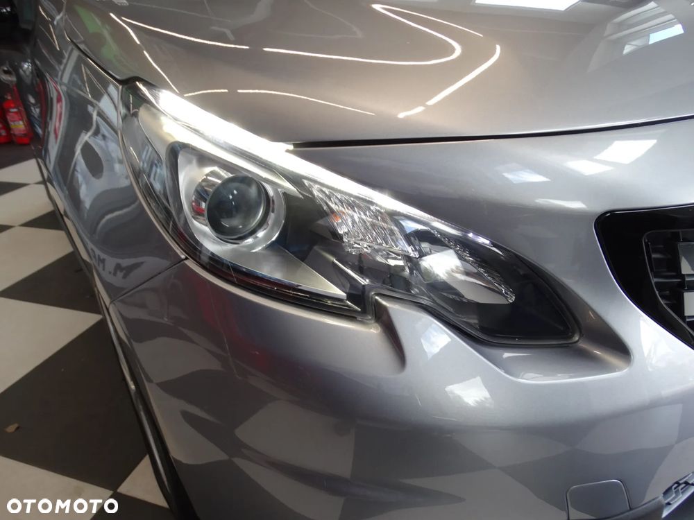 Peugeot 2008 PureTech 82 Style - 20