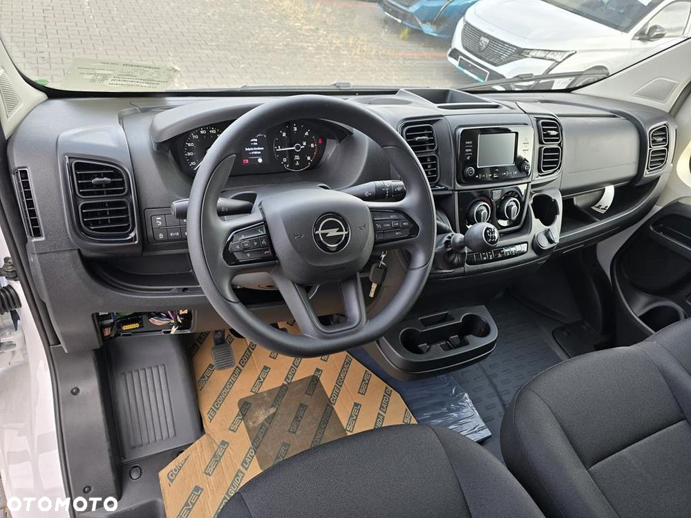 Opel Movano - 10