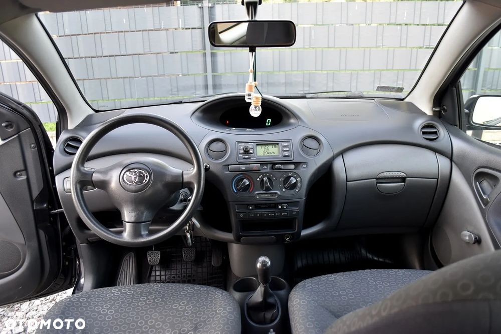 Toyota Yaris 1.0 Edition - 32