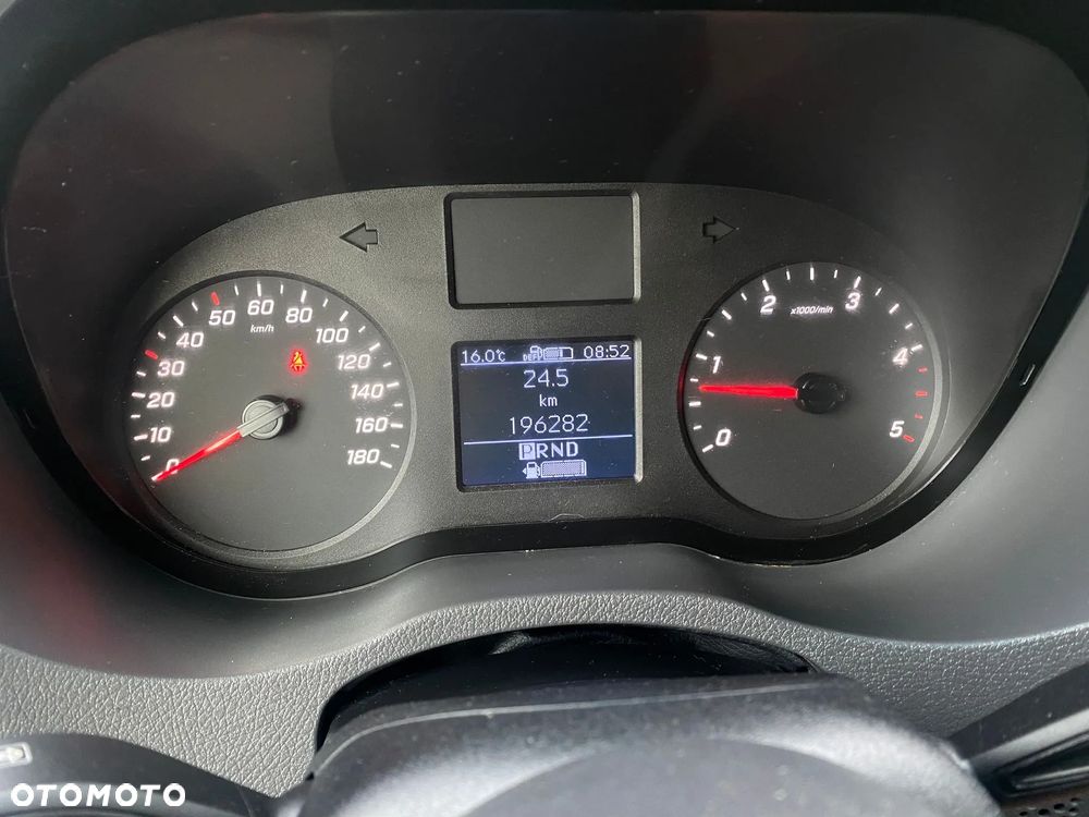 Mercedes-Benz Sprinter 319 - 19