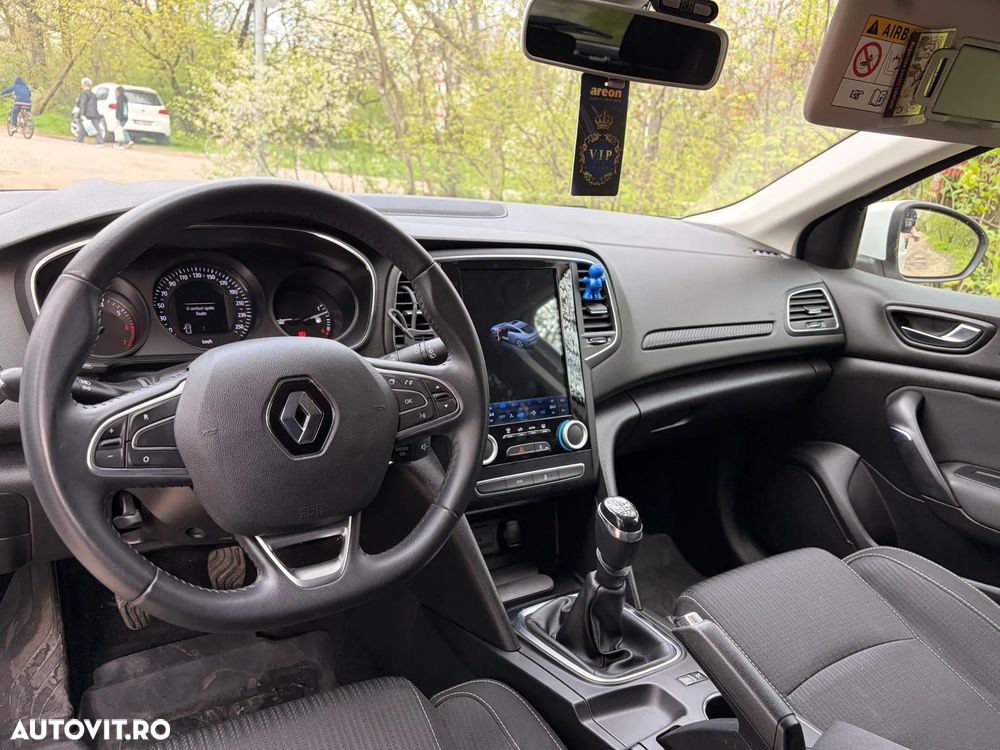 Renault Megane TCe GPF Zen - 16
