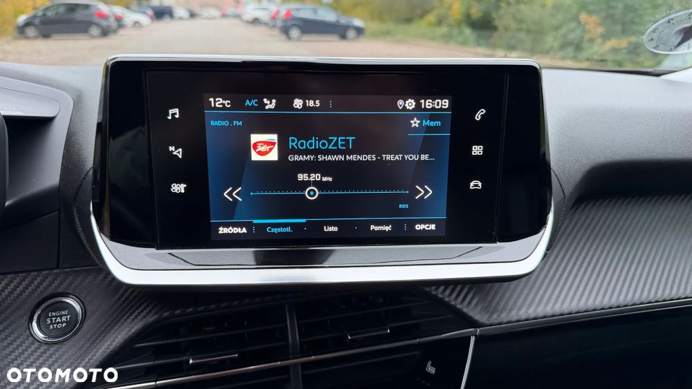 Peugeot 2008 1.2 PureTech Allure Pack S&S - 31