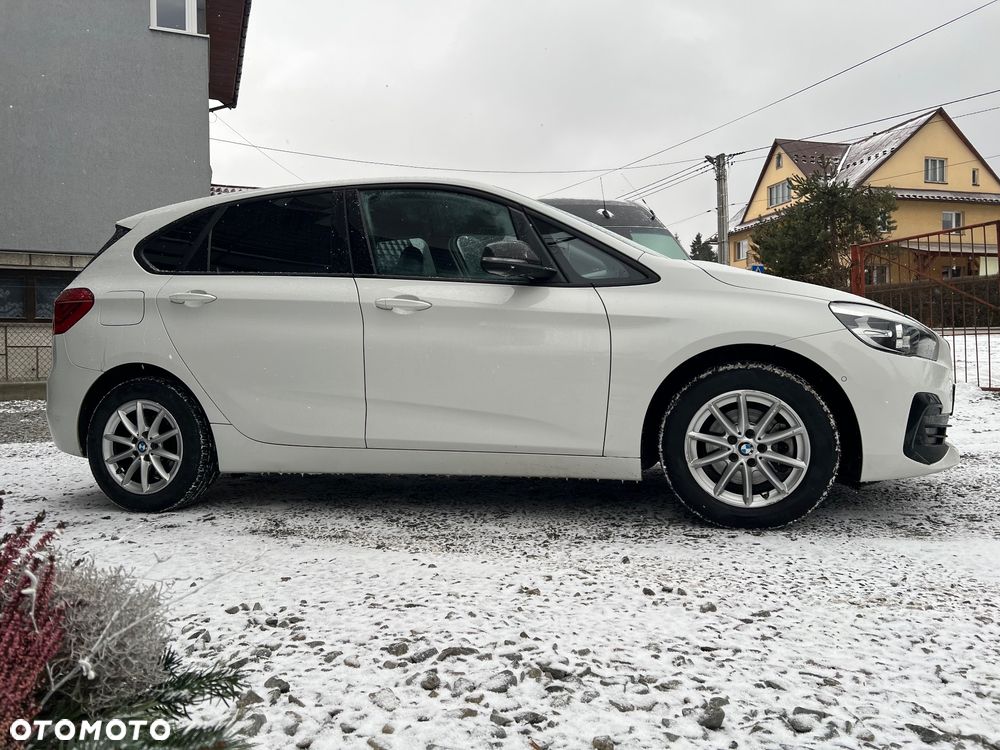 BMW Seria 2 216d Sport Line - 6