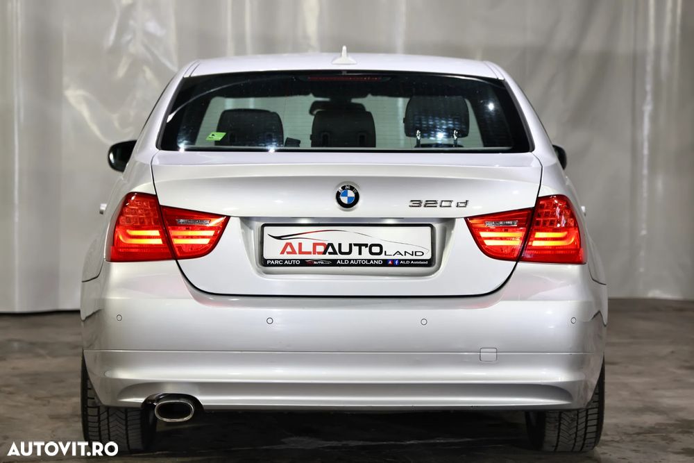 BMW Seria 3 320d - 36