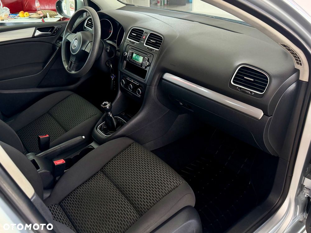 Volkswagen Golf - 5