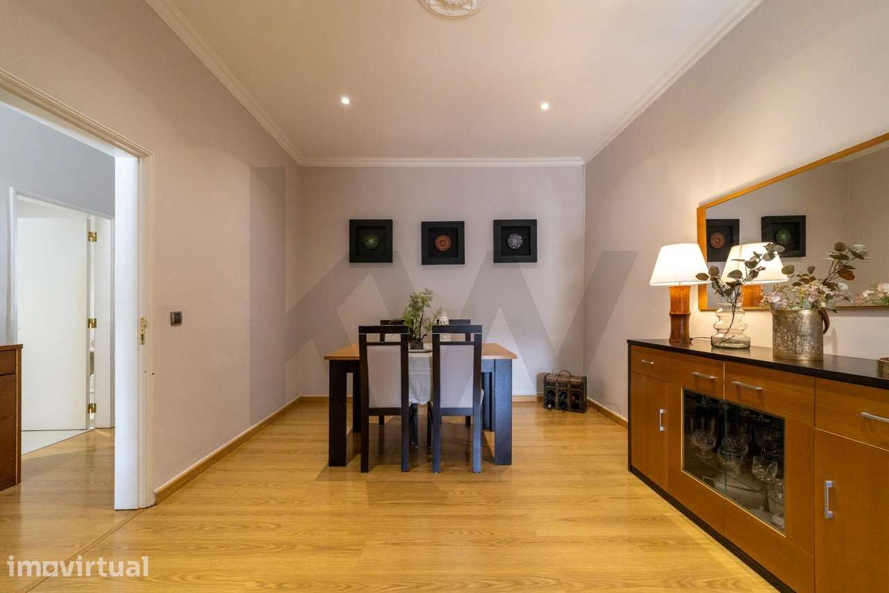 Apartamento T5 em Campo de Ourique - Grande imagem: 2/39