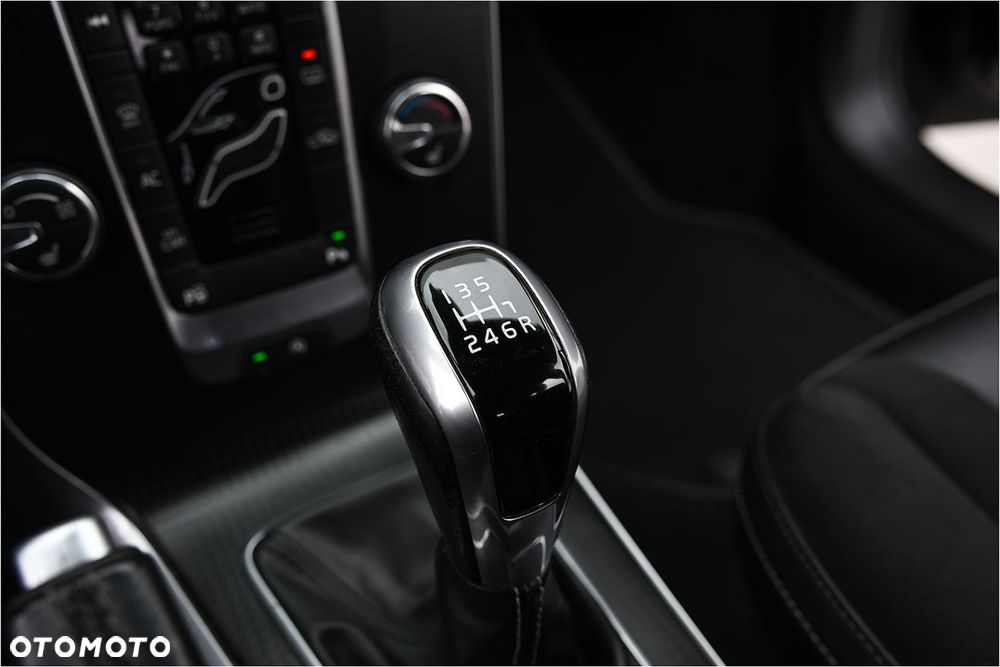 Volvo V40 D3 RDesign - 24