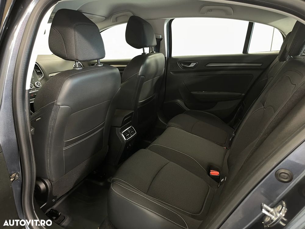 Renault Megane TCe 140 GPF Zen - 11