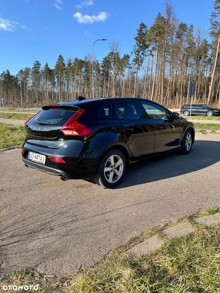 Volvo V40 T3 Kinetic - 4