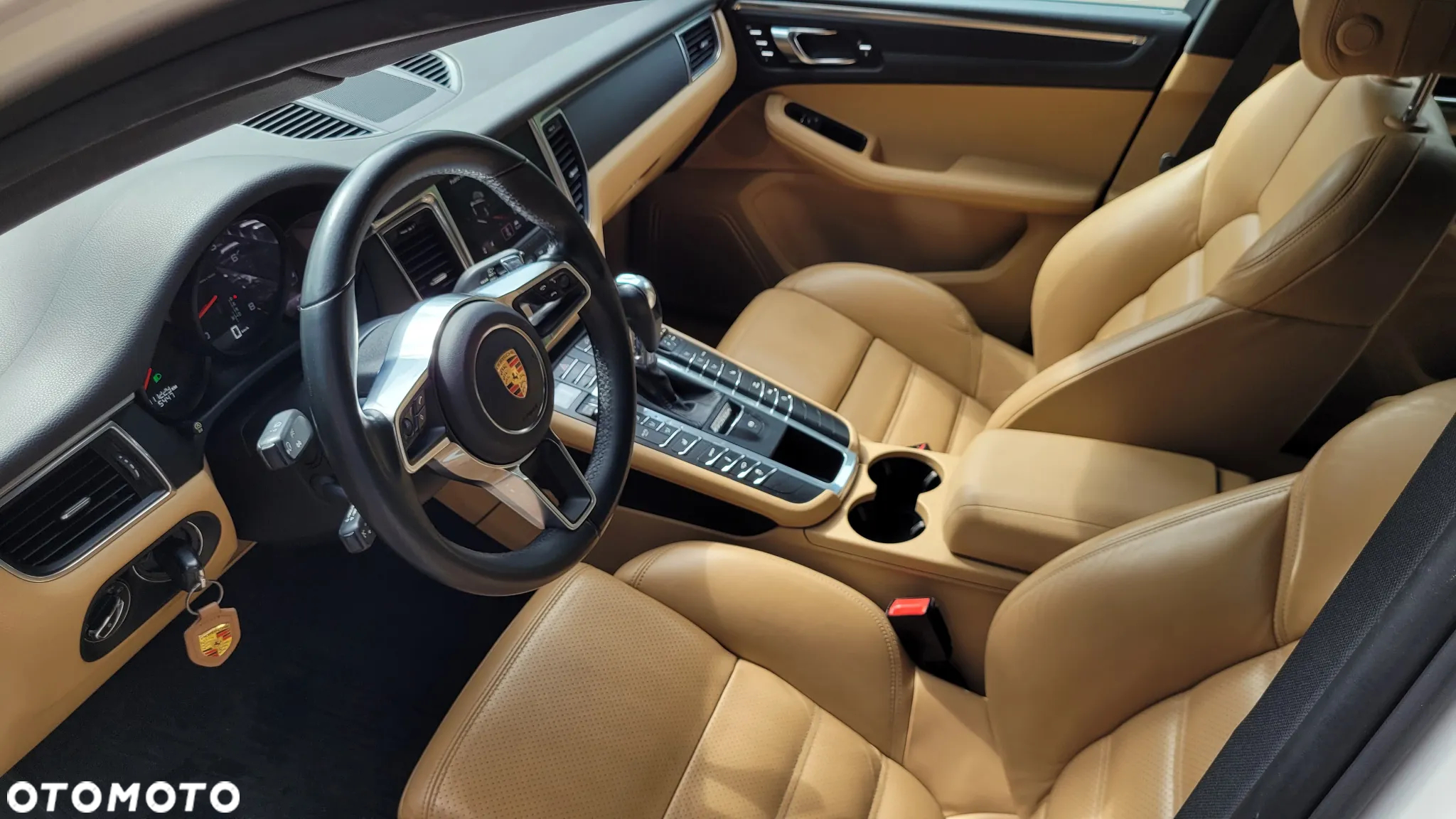 Porsche Macan Standard - 17
