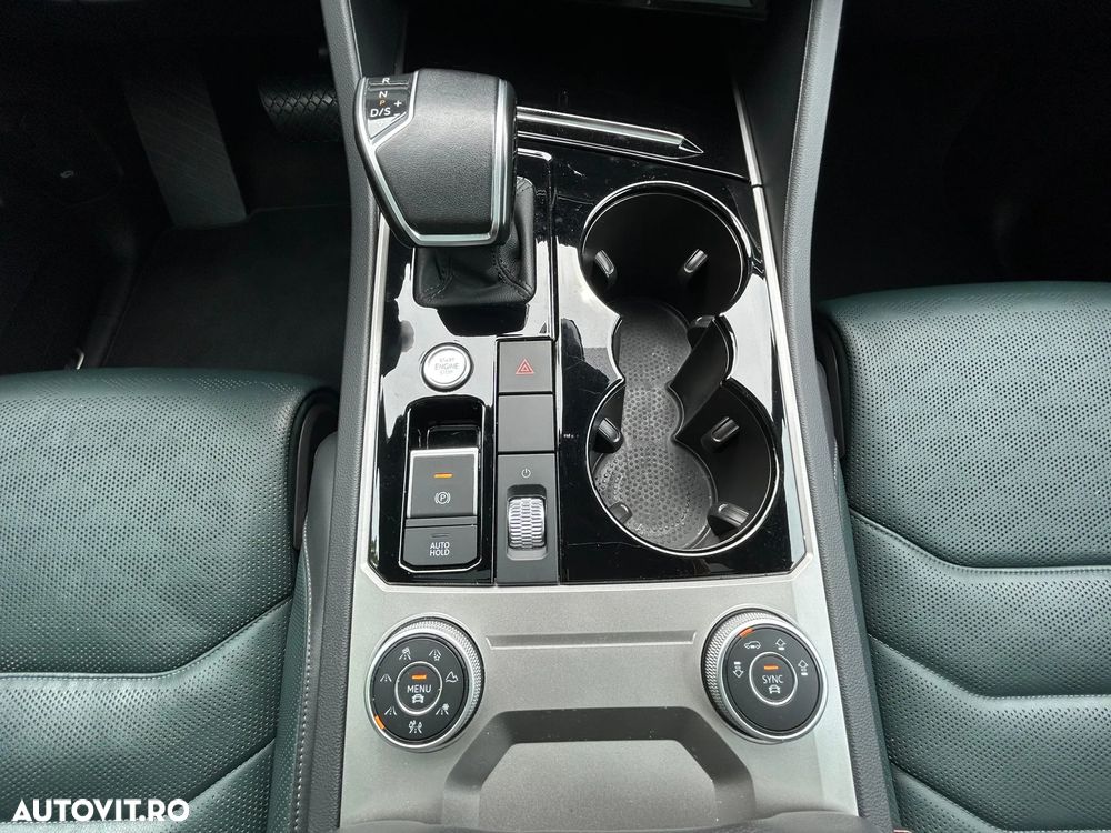 Volkswagen Touareg 3.0 V6 TDI 4Motion DPF Automatik R-Line - 19