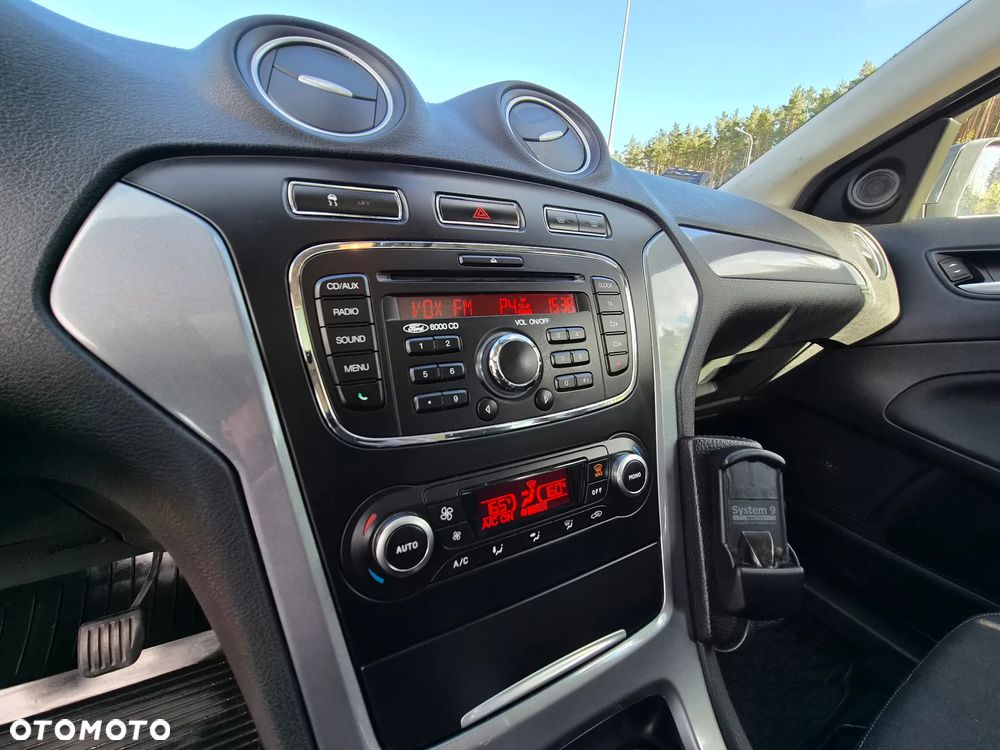 Ford Mondeo - 19