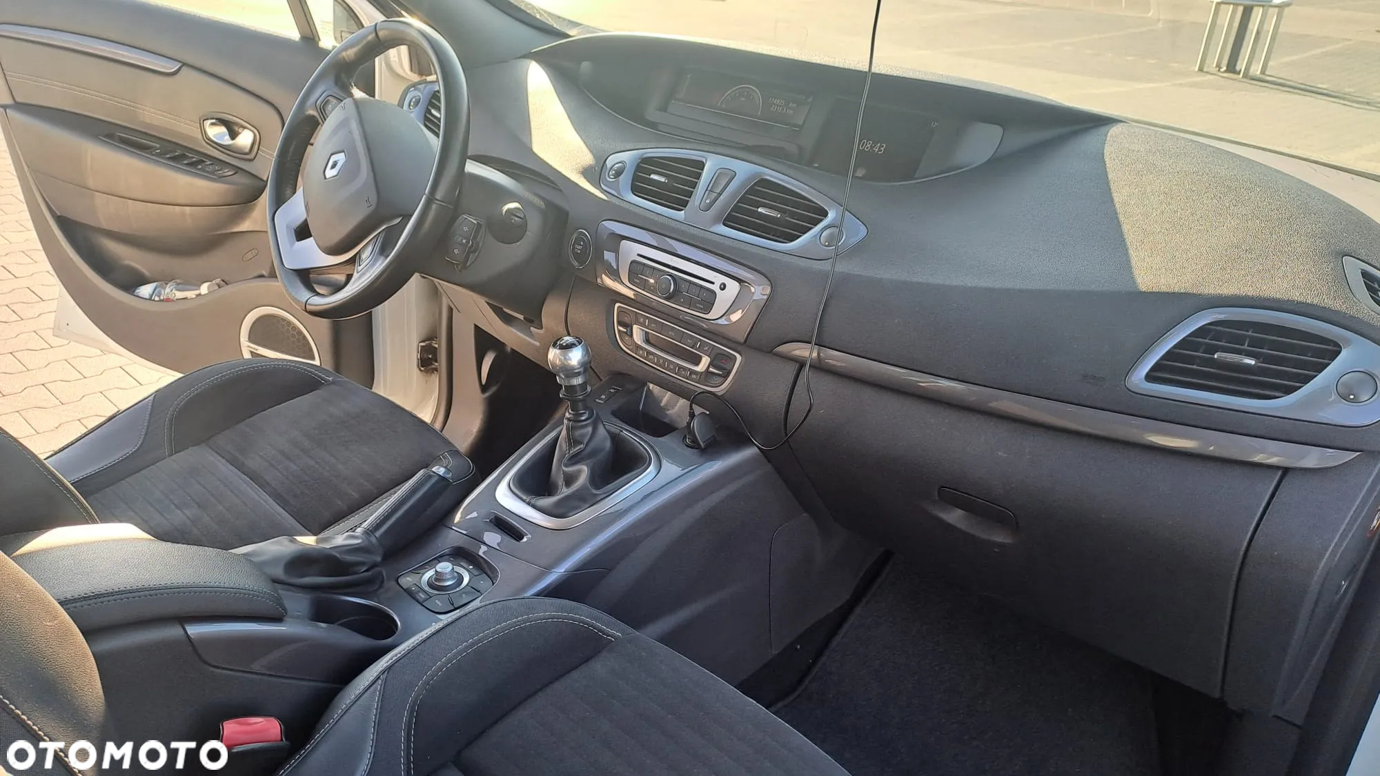 Renault Scenic Xmod 1.6 dCi Energy Bose Edition - 12