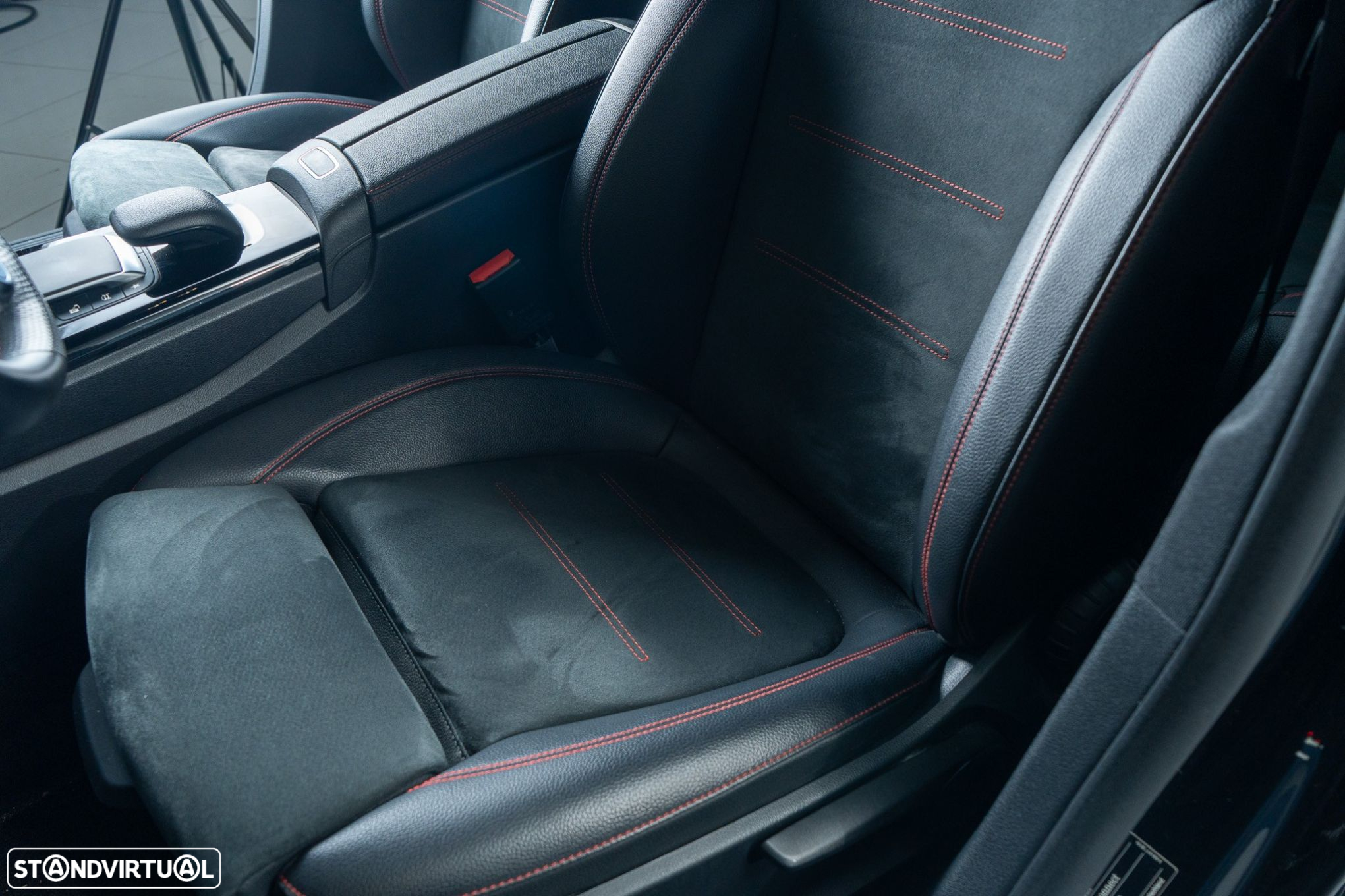 Mercedes-Benz CLA 180 Shooting Brake 7G-DCT AMG Line - 10
