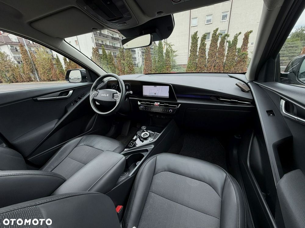 Kia Niro 1.6 GDI Hybrid L Business Line - 12