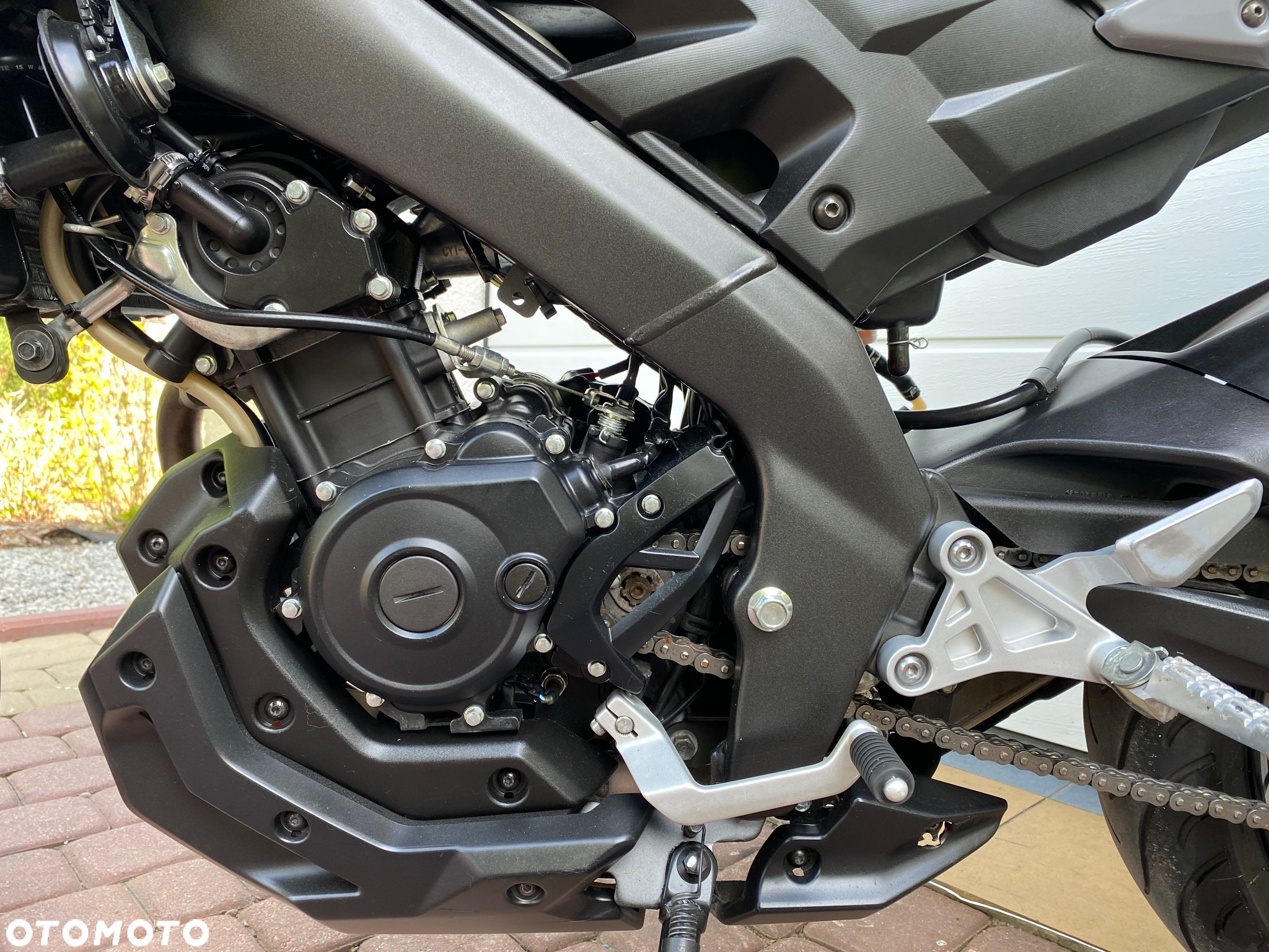 Yamaha MT - 22