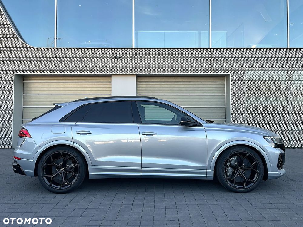 Audi RS Q8 - 6