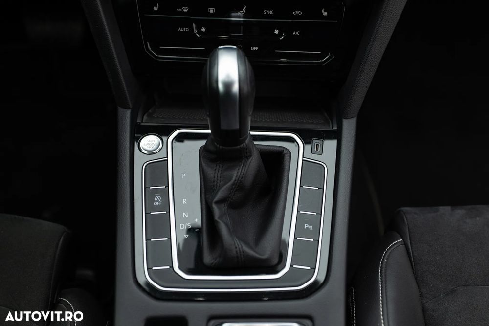 Volkswagen Passat 2.0 TDI DSG Advance - 18