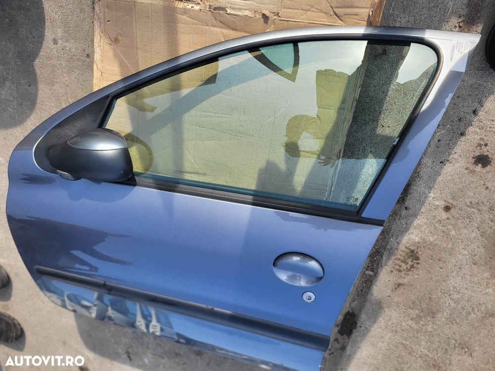 Vindem usa stanga fata Peugeot 206 Plus - 5