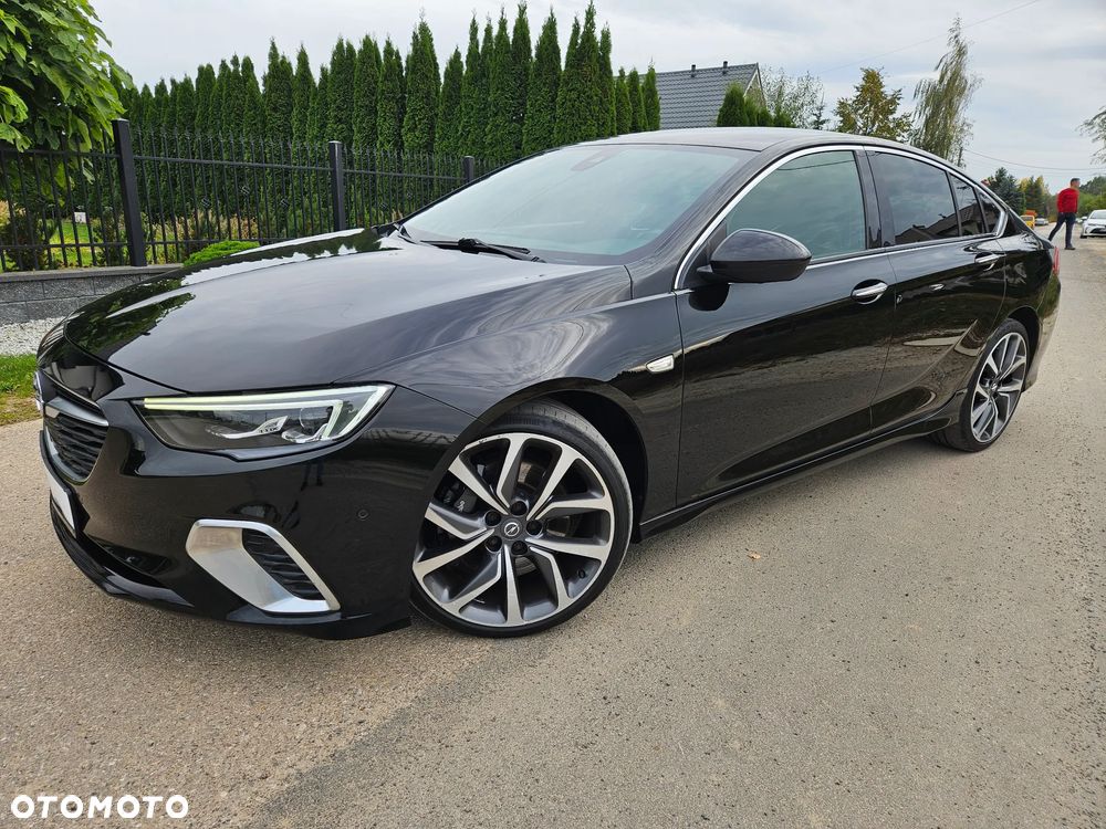 Opel Insignia 2.0 CDTI 4x4 GSi S&S - 3