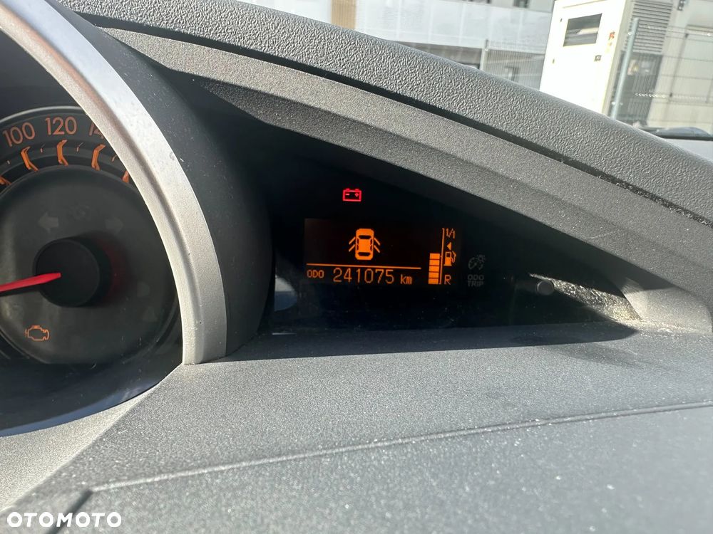 Toyota Verso 2.0 D-4D Luna 7os - 16