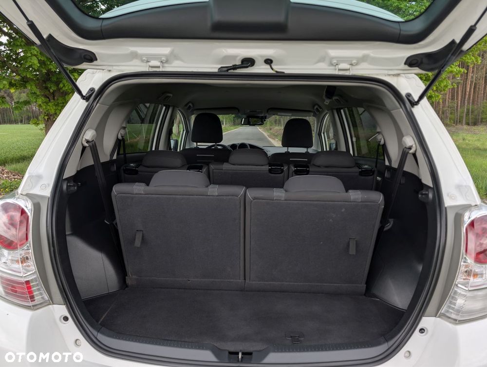 Toyota Verso 1.6 Sol EU5 7os - 20