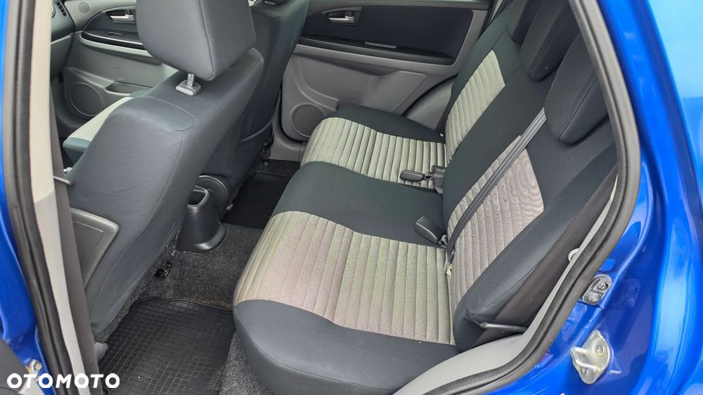 Suzuki SX4 1.6 GS / Premium 4WD - 9