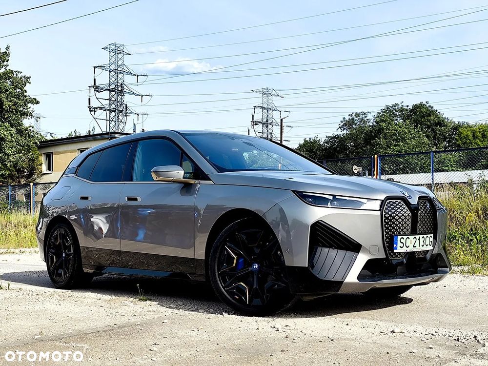 BMW iX xDrive40 76.6kWh Signature - 33