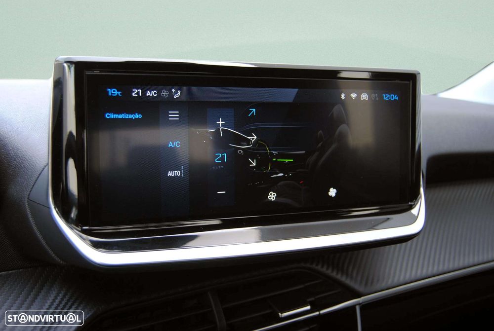 Peugeot 208 1.2 Hybrid Allure e-DCS6 - 32