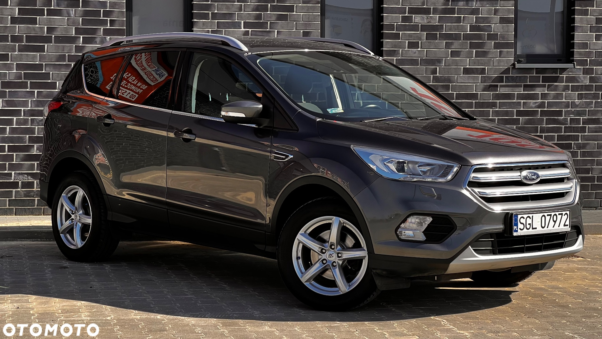 Ford Kuga 1.5 EcoBoost 2x4 Titanium - 10