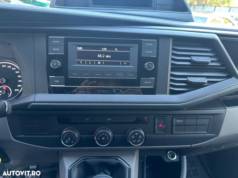Volkswagen Transporter - 17