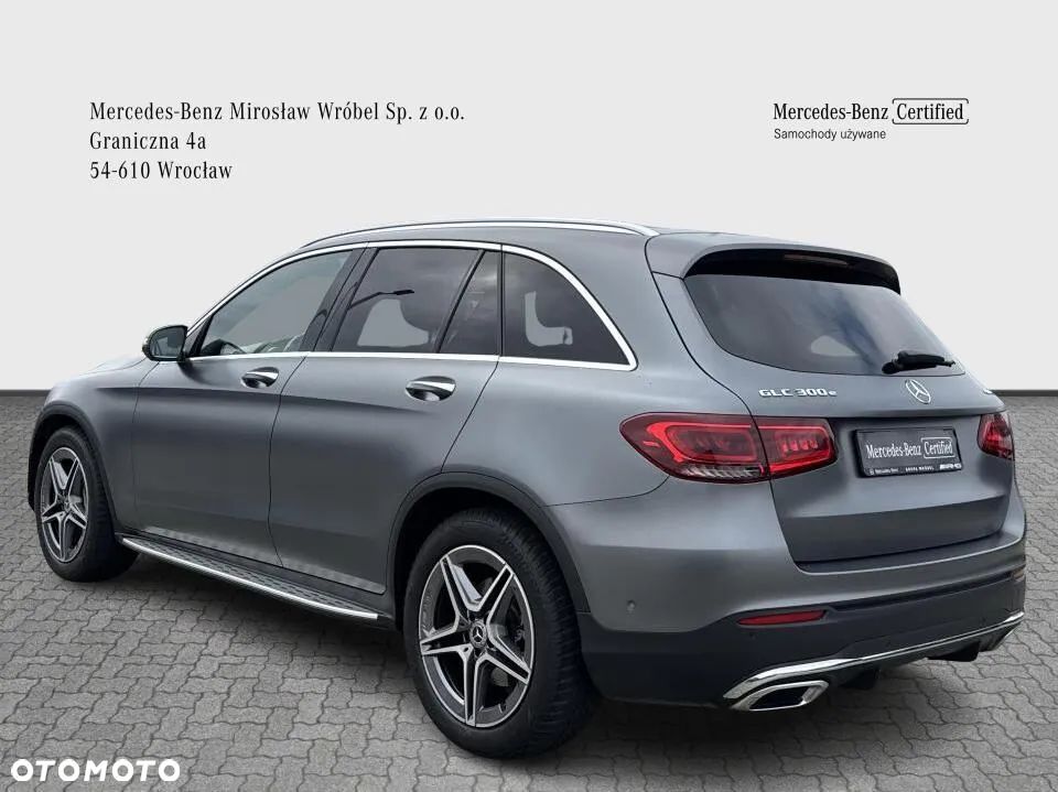 Mercedes-Benz GLC 300 e 4-Matic - 3