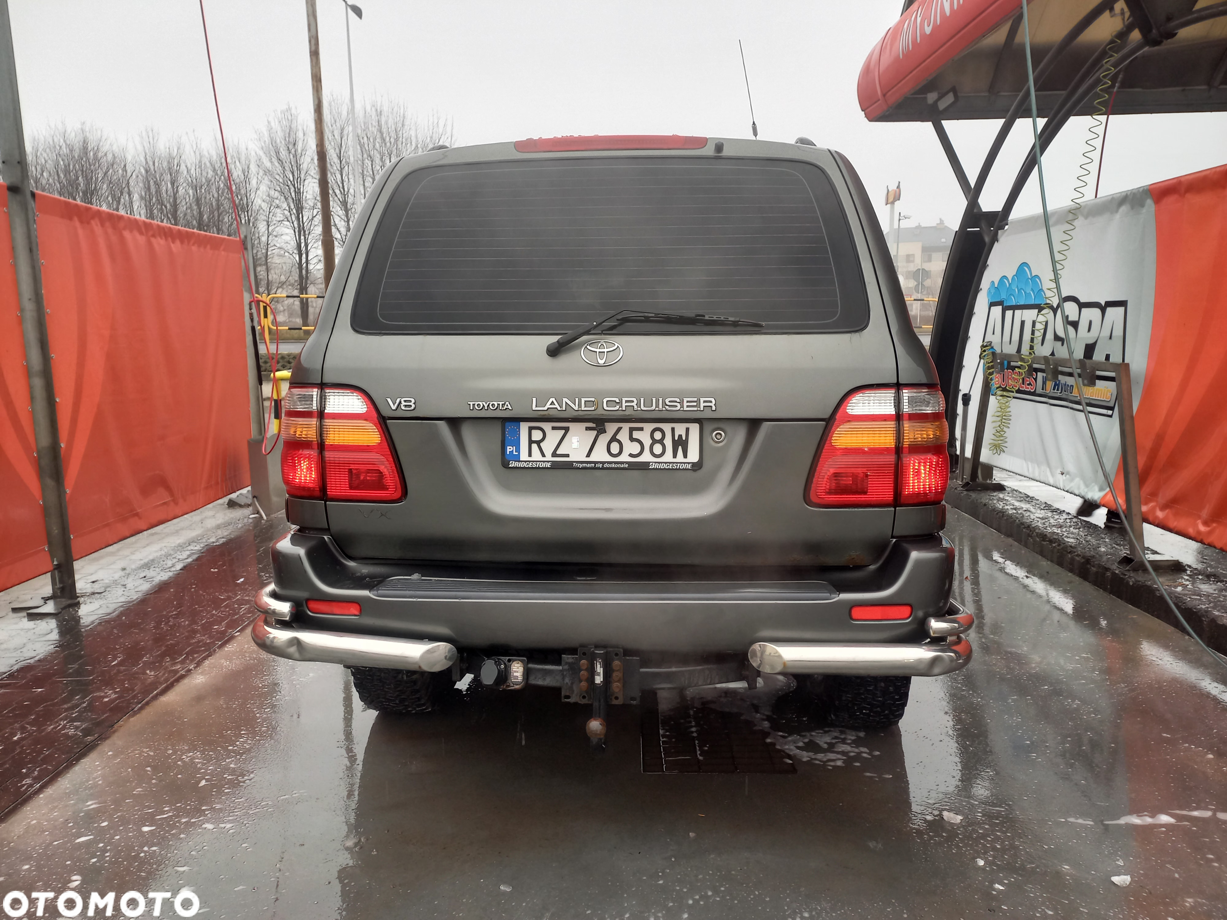Toyota Land Cruiser 4.7 V8 - 6