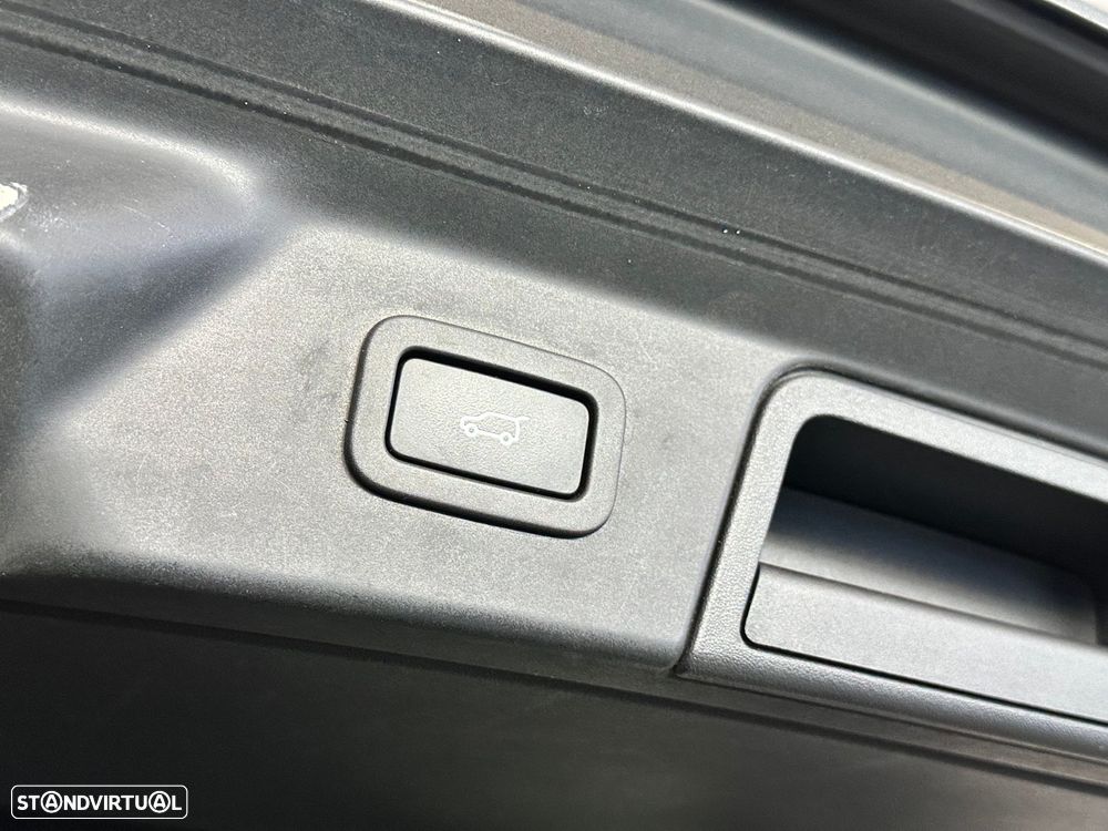 Land Rover Range Rover Velar 2.0 D SE - 8