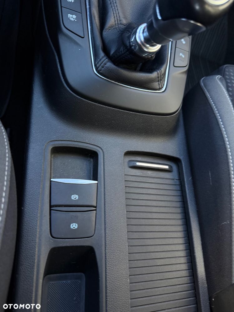 Ford Focus 1.0 EcoBoost Start-Stopp-System COOL&CONNECT DESIGN - 30