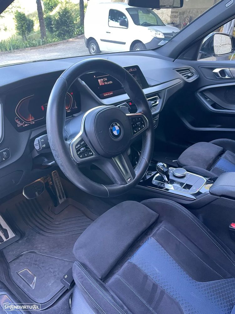 BMW 118 d Pack Desportivo M - 11