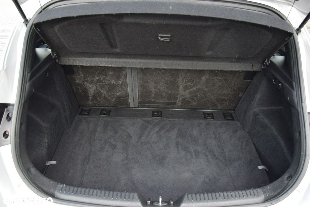 Hyundai i30 blue 1.6 GDI Trend - 16